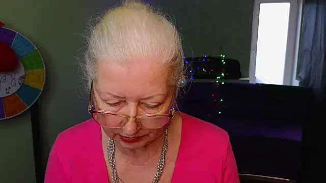 Maya Mayflower online show from 03.15.25