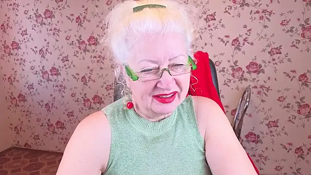 Maya Mayflower online show from 10.31.25