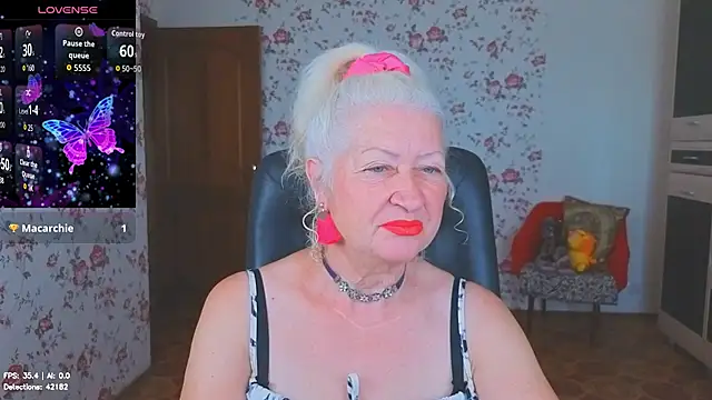 Snapshot of Maya_Mayflower chatting on 07.03.26 Maya Mayflower online show from 07.03.26