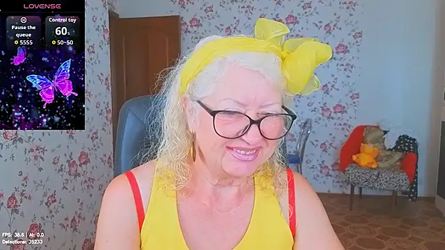 Snapshot of Maya_Mayflower chatting on 07.21.26 Maya Mayflower online show from 07.21.26
