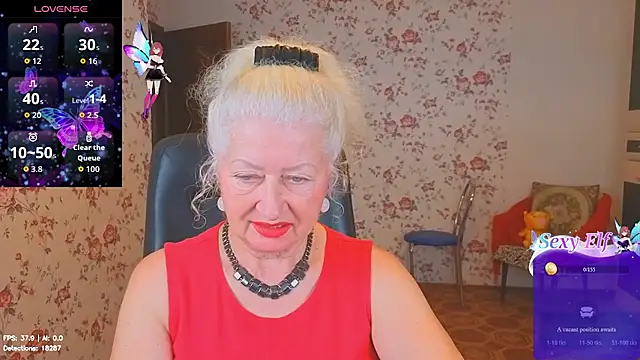 Snapshot of Maya_Mayflower chatting on 08.01.26 Maya Mayflower online show from 08.01.26