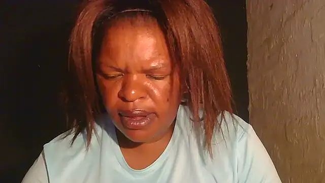 Snapshot of ebony_rose11 chatting on 12.18.25 ebony rose11 online show from 12.18.25