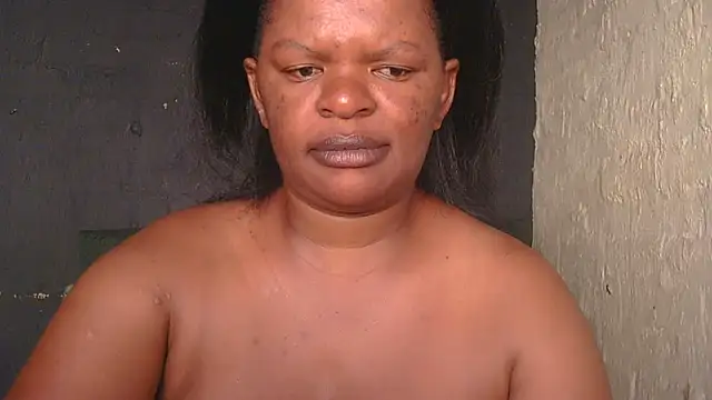 Snapshot of ebony_rose11 chatting on 01.15.26 ebony rose11 online show from 01.15.26