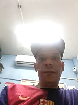 Snapshot of karlossan24 chatting on 10.21.25 karlossan24 online show from 10.21.25