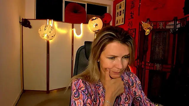 NicoleHitman online show from 07.21.26