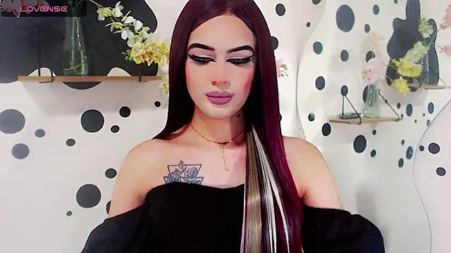 IvanaColizon BigCock online show from 05.02.26