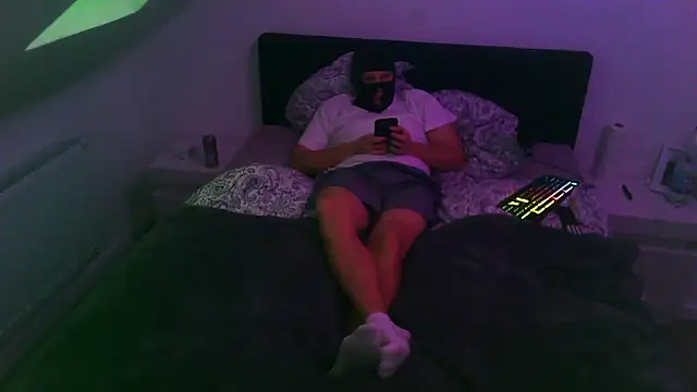 Snapshot of MarkusHorney chatting on 03.11.25 MarkusHorney online show from 03.11.25