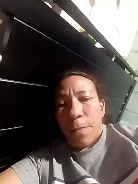 Snapshot of Antonela45 chatting on 04.18.26 Antonela45 online show from 04.18.26