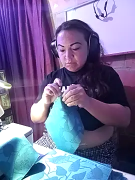 Snapshot of isis_milove chatting on 02.26.26 isis milove online show from 02.26.26