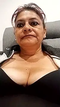 Snapshot of BiancaSteel chatting on 11.06.25 BiancaSteel online show from 11.06.25