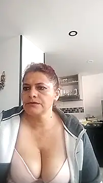 Snapshot of BiancaSteel chatting on 11.07.25 BiancaSteel online show from 11.07.25