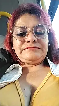 Snapshot of BiancaSteel chatting on 11.10.25 BiancaSteel online show from 11.10.25