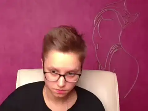 Bella Swannn online show from 03.15.25