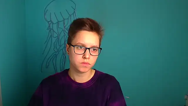 Bella Swannn online show from 03.20.25