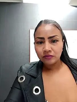 Ariana Rodriguez online show from 03.11.25