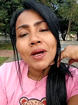 Ariana Rodriguez online show from 10.12.25