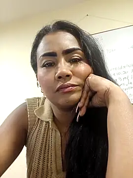 Ariana Rodriguez online show from 04.28.26