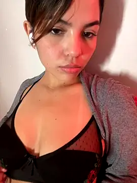 Snapshot of MiaTylorr chatting on 11.05.25 MiaTylorr online show from 11.05.25