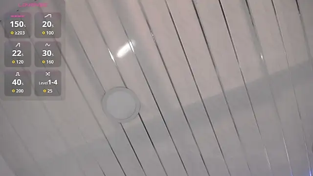 Cristal Velle online show from 10.04.25