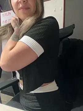 Isabella Varella online show from 11.10.25