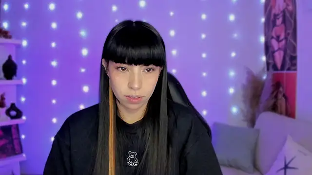 Saraa Desiree online show from 12.01.25