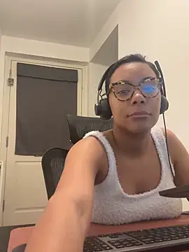Snapshot of Melia_Rayne chatting on 02.19.26 Melia Rayne online show from 02.19.26