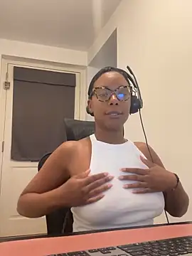 Melia Rayne online show from 06.30.26