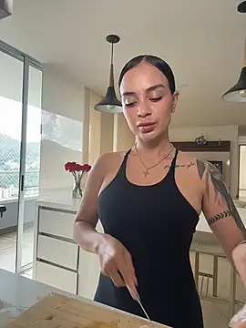 ValentinaMilann online show from 05.04.26