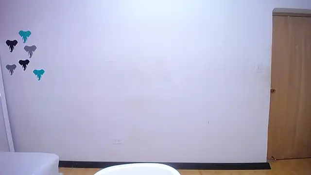 Snapshot of tiny_sarah1 chatting on 03.22.25 tiny sarah1 online show from 03.22.25