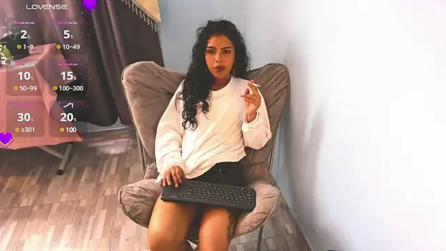 Devil AliceXo online show from 03.08.25