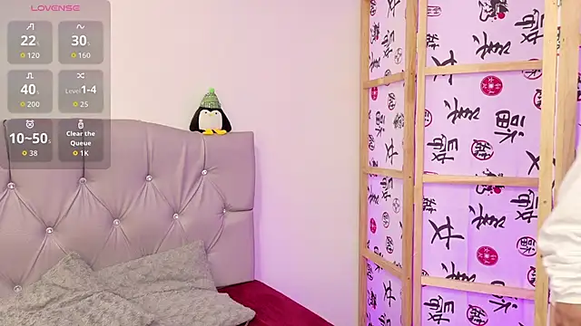 Devil AliceXo online show from 11.25.25