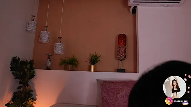 Snapshot of alison222_ chatting on 11.13.25 alison222 online show from 11.13.25