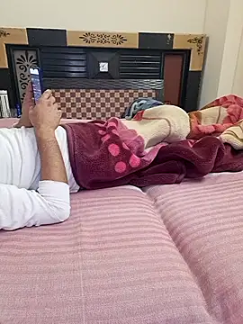 Cute-Zarina online show from 12.13.25