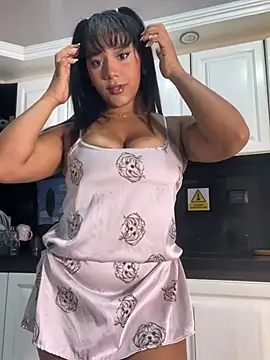 Snapshot of adalinarusell_ chatting on 07.26.26 adalinarusell online show from 07.26.26