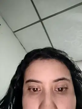 Snapshot of mialorents chatting on 01.06.26 mialorents online show from 01.06.26