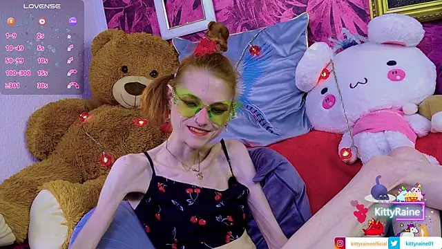Snapshot of KittyRaine chatting on 06.24.26 KittyRaine online show from 06.24.26