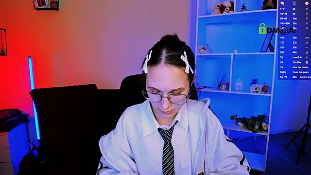 Snapshot of mona_cloud chatting on 11.16.25 mona cloud online show from 11.16.25