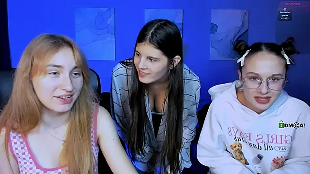 Snapshot of mona_cloud chatting on 11.29.25 mona cloud online show from 11.29.25