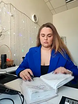 Juicy PeachLux online show from 05.03.26