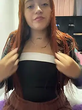 Karina Leon online show from 02.21.26