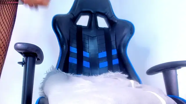 Ashley Jones11 online show from 03.13.25