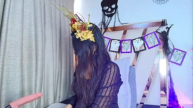 Snapshot of AvaX_777 chatting on 10.31.25 AvaX 777 online show from 10.31.25