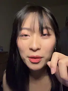 Snapshot of 214Jun chatting on 12.04.25 214Jun online show from 12.04.25