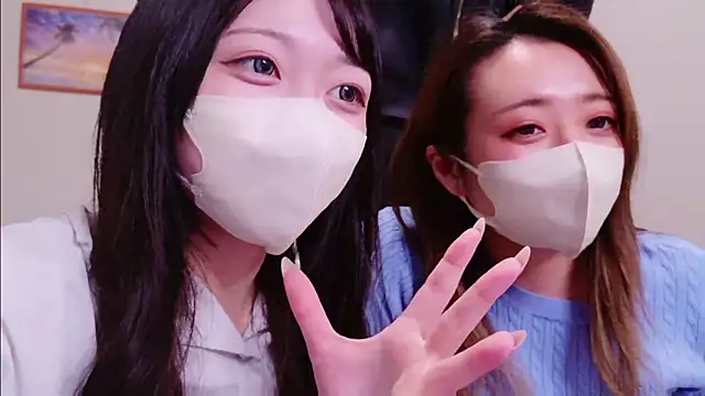 Snapshot of Rodrigues_Lucas chatting on 11.20.25 Rodrigues Lucas online show from 11.20.25