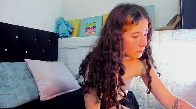 Snapshot of Aurorafish chatting on 03.13.25 Aurorafish online show from 03.13.25