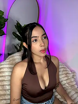  Emily Thompson  online show from 11.16.25