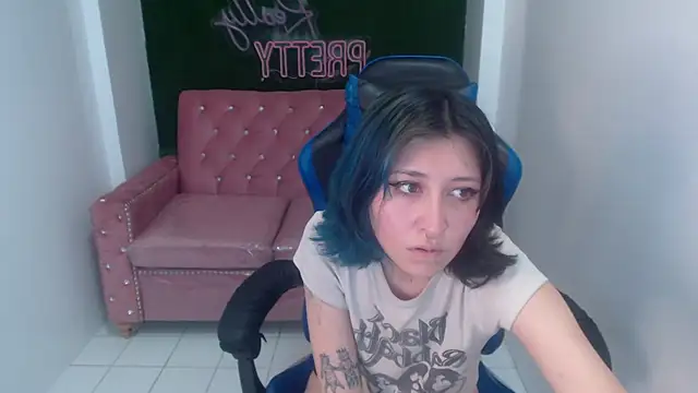 Snapshot of lissacatty_t chatting on 03.06.25 lissacatty t online show from 03.06.25