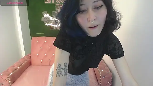Snapshot of lissacatty_t chatting on 03.15.25 lissacatty t online show from 03.15.25