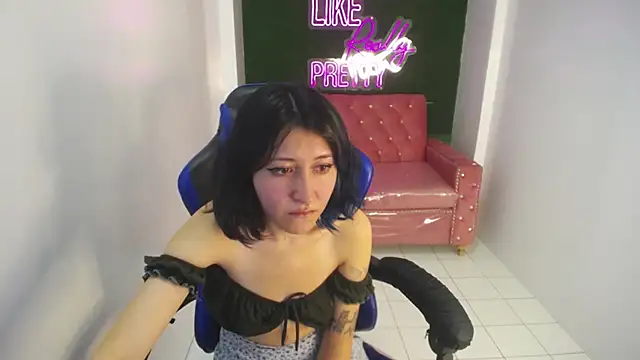 Snapshot of lissacatty_t chatting on 03.15.25 lissacatty t online show from 03.15.25