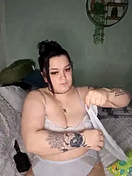 Saucy-Serenity online show from 02.20.26